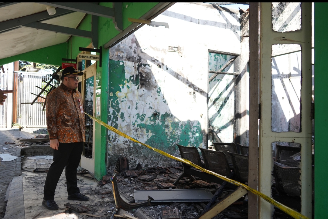 Mas Dhito Bakal Rehab Puskesmas Tiron Pasca Kebakaran
