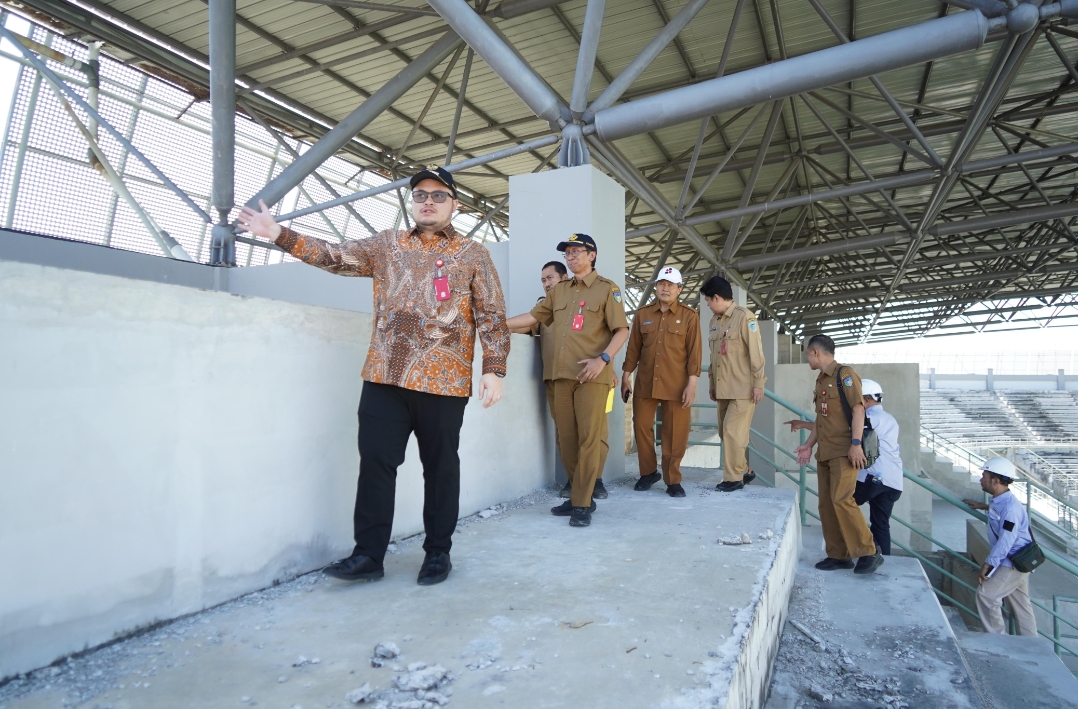 Mas Dhito Pastikan 2026 Pengerjaan Atap Stadion GDJ Selesai