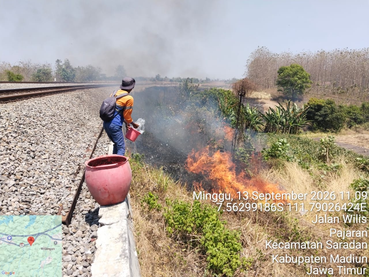 Terulang Dua Kali dalam Sepekan! KAI Daop 7 Madiun Perketat Pengawasan Imbas Aksi Bakar Lahan dan Ilalang yang Ganggu Perjalanan KA